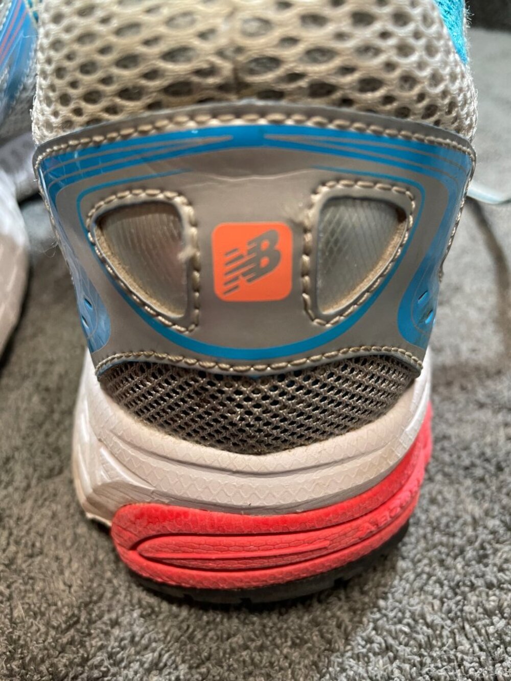 New Balance 580 V4 Running Shoes Sneakers Womens Size 10 Gray Blue Pink W580WP4 - Picture 9 of 15